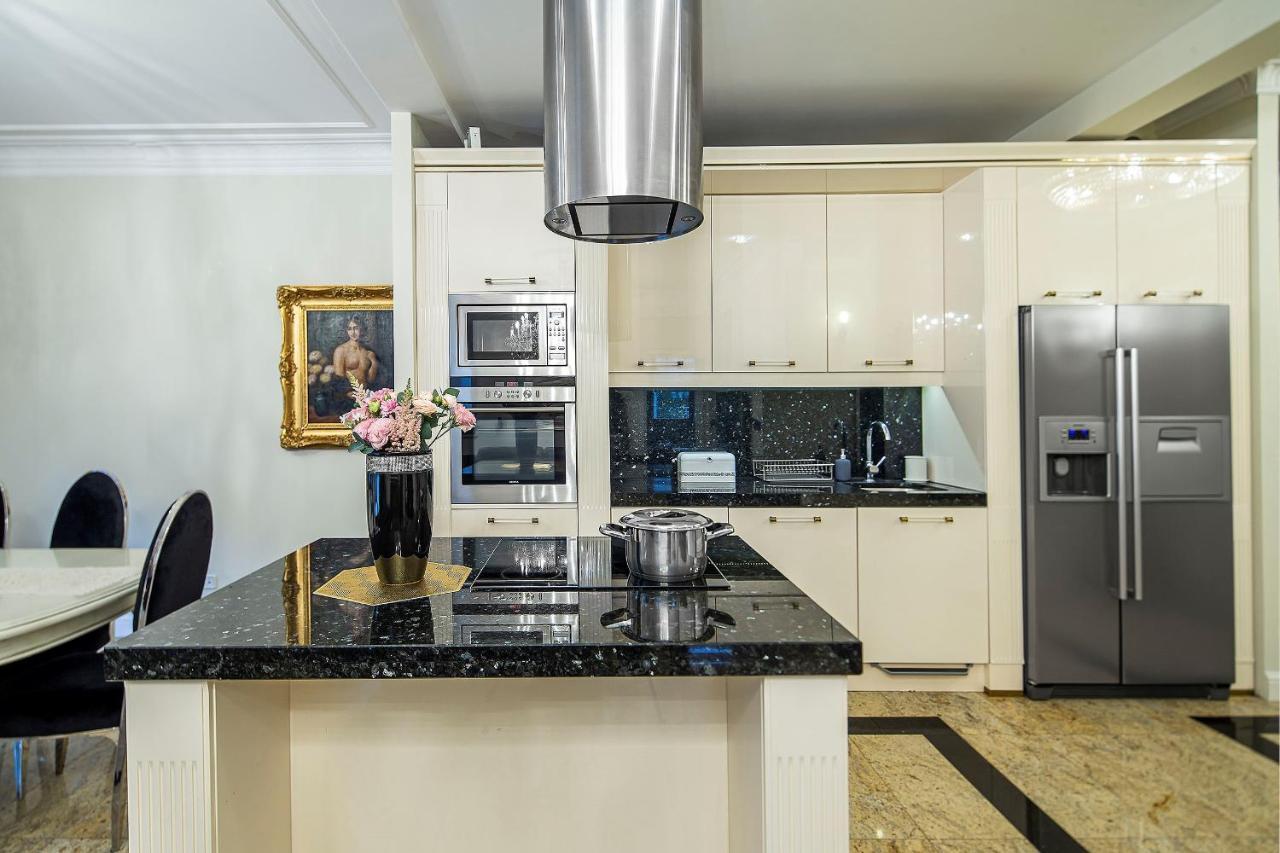 Central Apartments Neptun Park Jelitkowo 그단스크 외부 사진